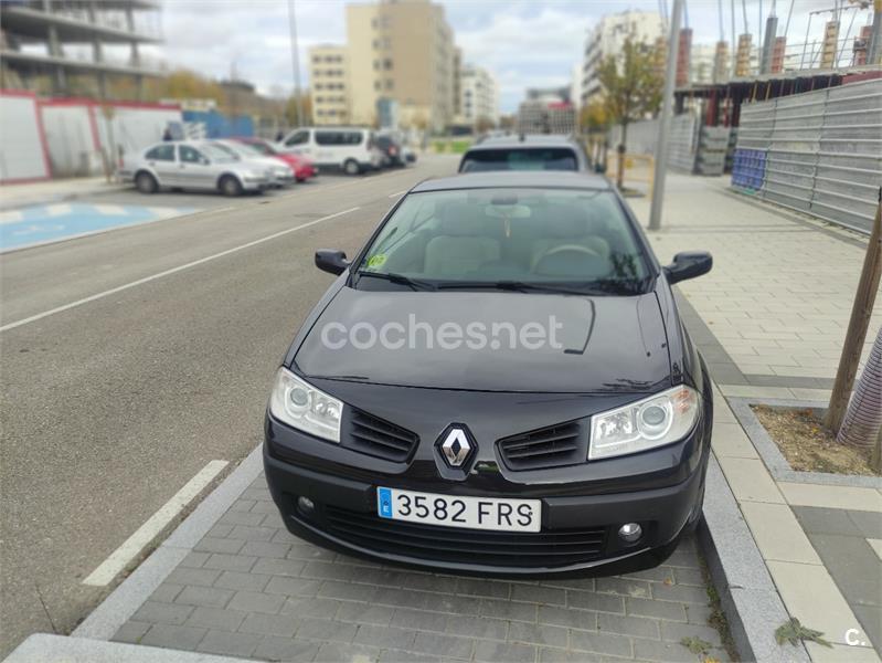 RENAULT Megane Coupecabr. Confort Dynamique 1.5dCi105