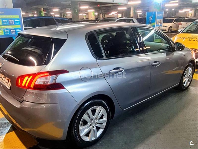 PEUGEOT 308 Style 1.2 PureTech EAT6