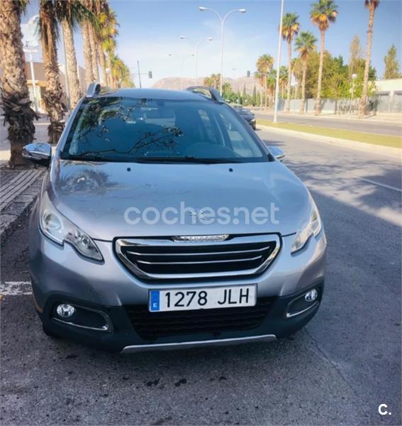 PEUGEOT 2008 Style 1.2 VTi 82