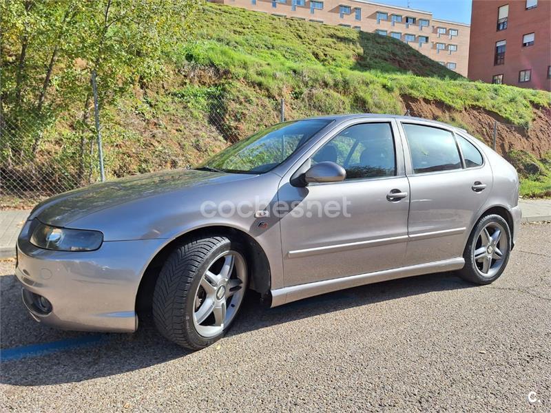 SEAT Leon 1.8T 20V 4 SPORT FORMULA RACING