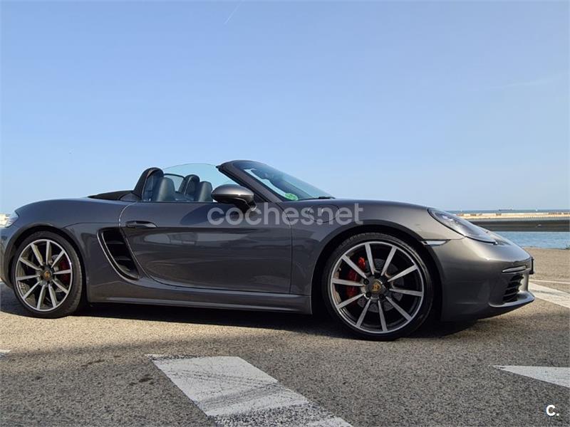 PORSCHE 718 Boxster S