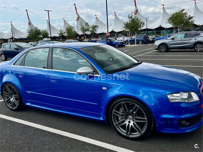 AUDI RS4 4.2 FSI quattro