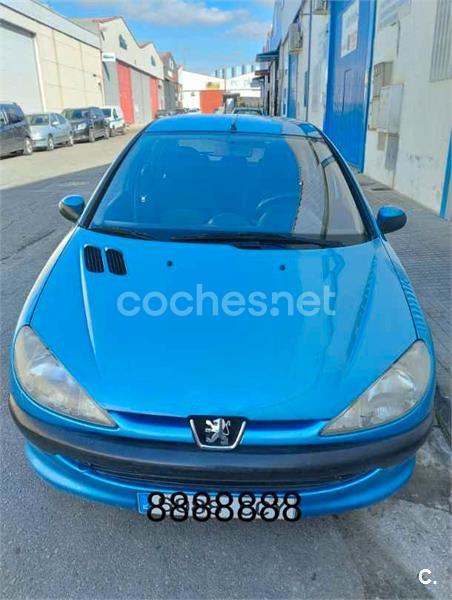 PEUGEOT 206