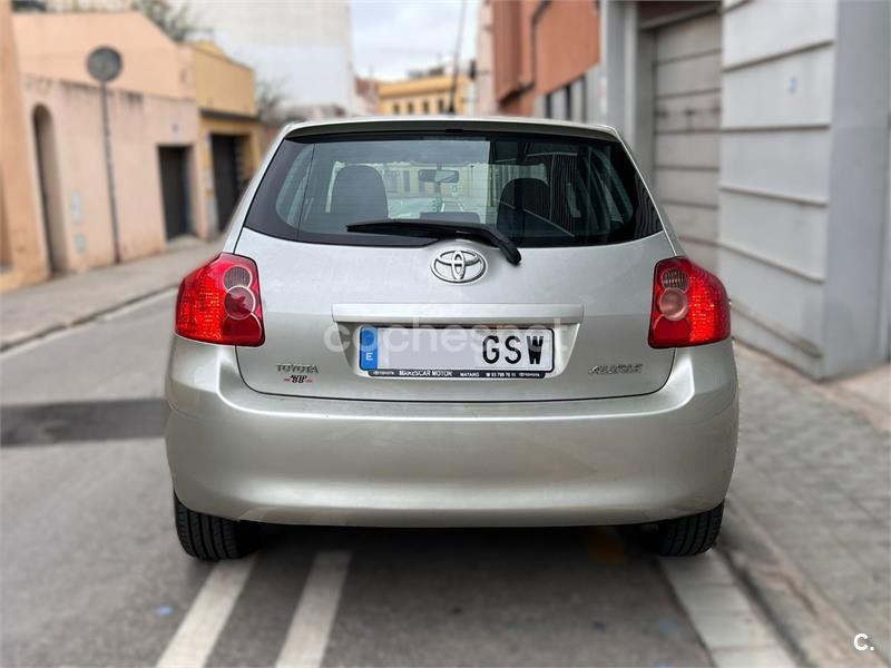 TOYOTA Auris 1.4 D4D Auris