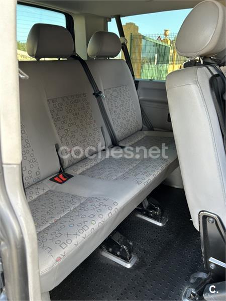 VOLKSWAGEN Caravelle Corto 2.5 TDI 4motion