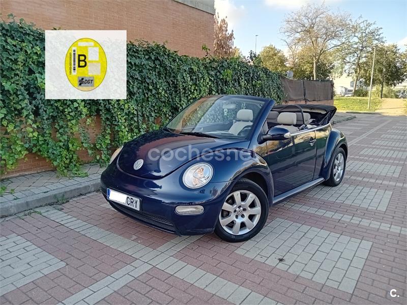 VOLKSWAGEN New Beetle 2.0 Cabriolet