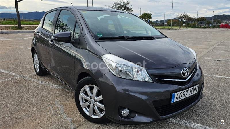 TOYOTA Yaris 90D CITY