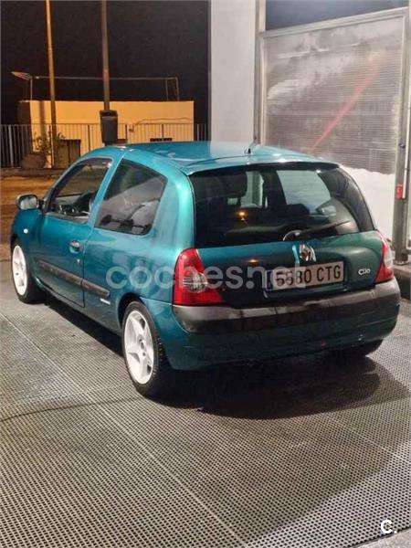 RENAULT Clio