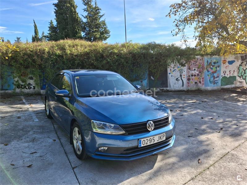 VOLKSWAGEN Jetta Advance 2.0 TDI BMT