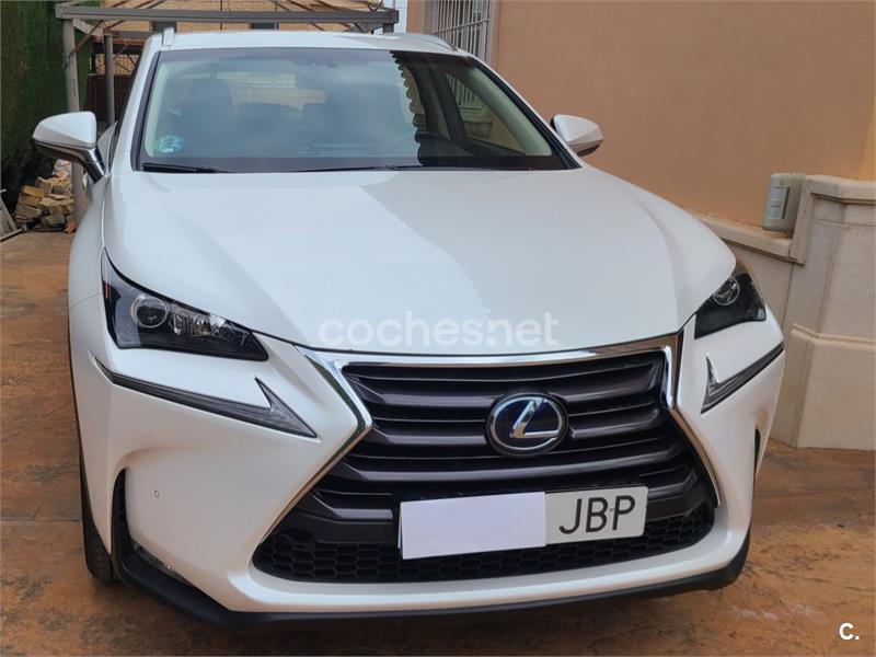 LEXUS NX 2.5 300h Executive 4WD Navibox