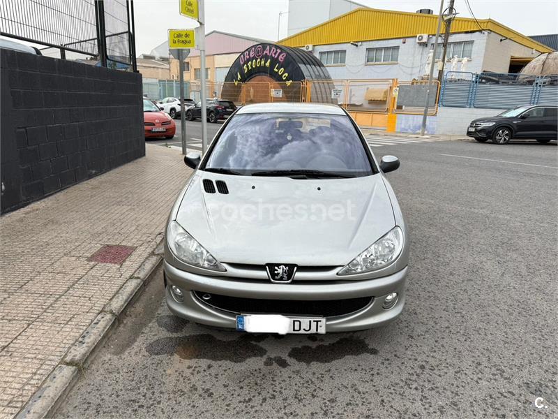 PEUGEOT 206 1.4 90 Quiksilver