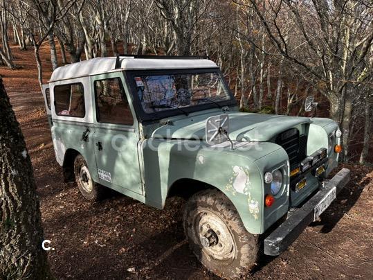 LAND-ROVER Defender