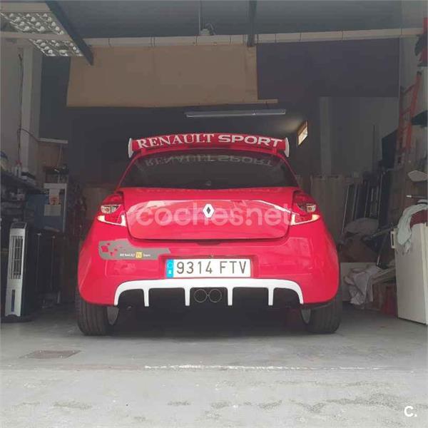 RENAULT Clio III