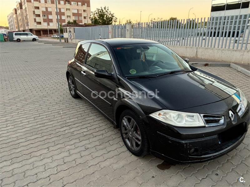 RENAULT Megane GT 2.0dCi