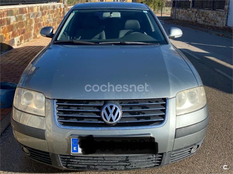 VOLKSWAGEN Passat 1.9 TDi Highline