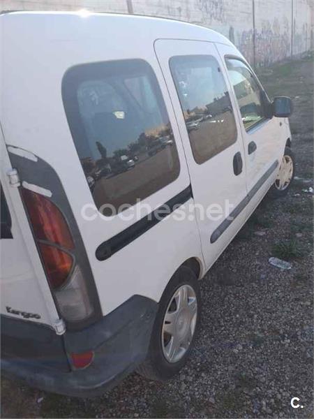 RENAULT Kangoo