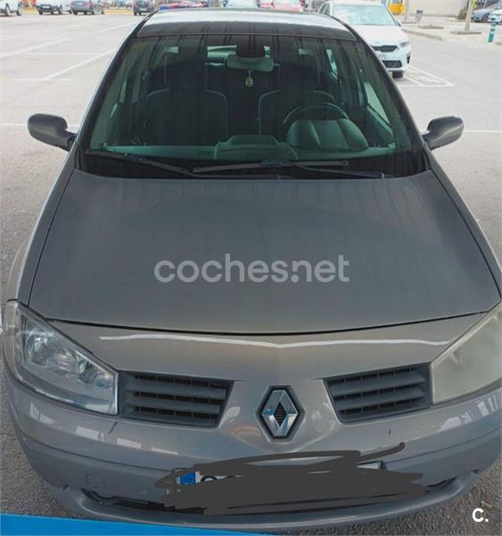 RENAULT Megane