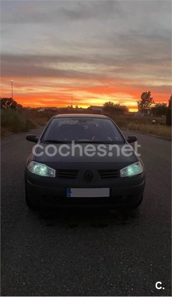 RENAULT Megane