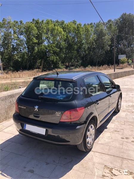 PEUGEOT 307 2.0 HDi 90 XT