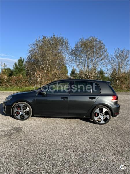 VOLKSWAGEN Golf VI 2.0 TSI GTI