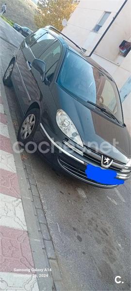 PEUGEOT 807