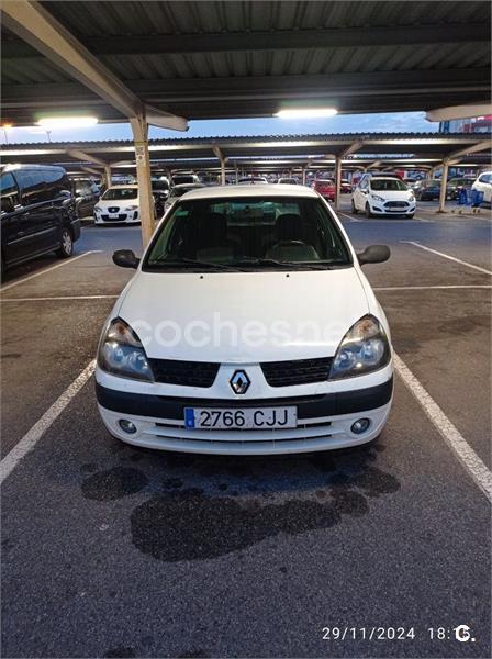 RENAULT Clio