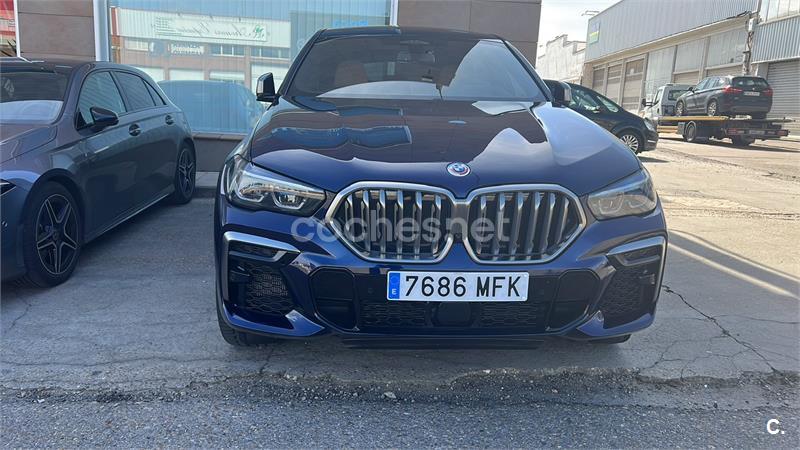 BMW X6 M50i