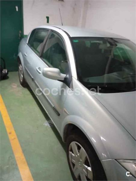 RENAULT Megane