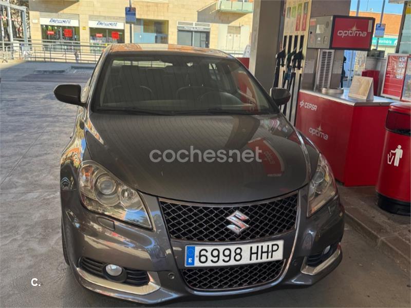 SUZUKI Kizashi 2.4 Sport 4x4 CVT