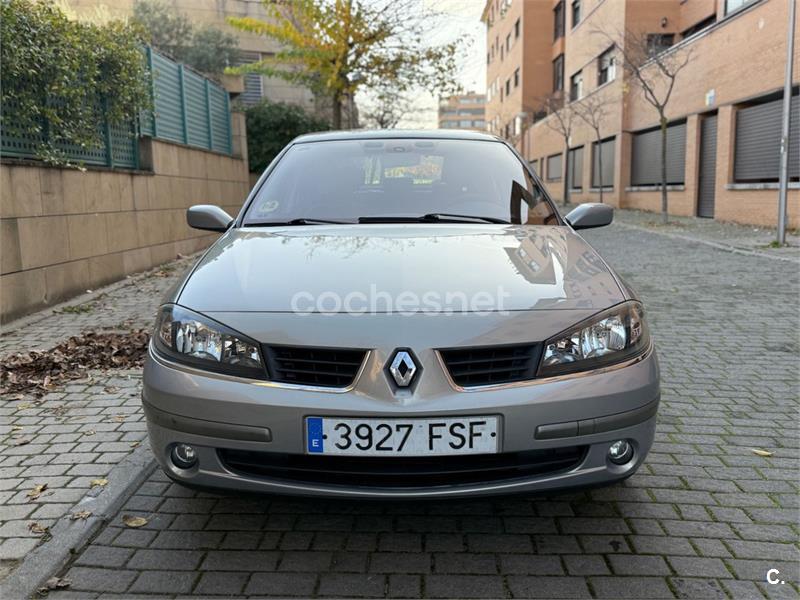 RENAULT Laguna Authentique 2.0dCi