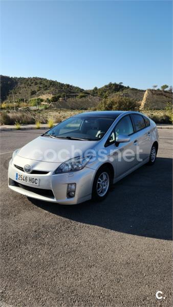 TOYOTA Prius 1.8 HSD ECO