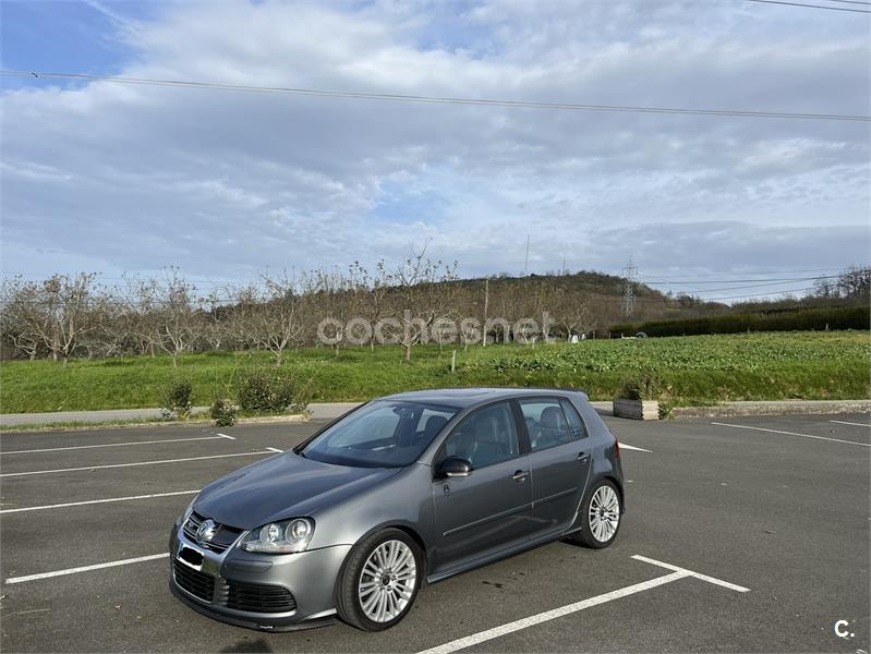 VOLKSWAGEN Golf 3.2 R32 4motion DSG