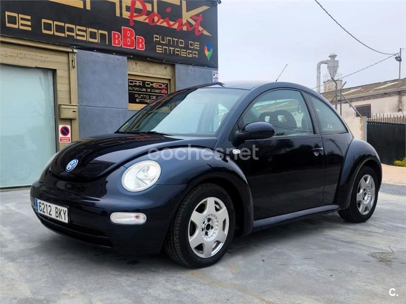 VOLKSWAGEN New Beetle 1.6