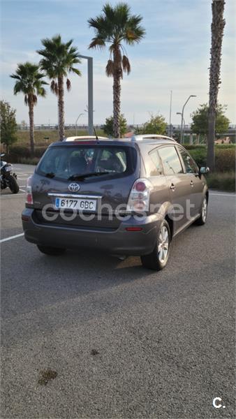 TOYOTA Corolla Verso 2.2 D4D Luna