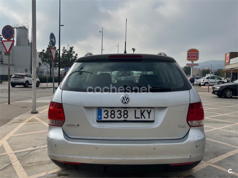 VOLKSWAGEN Golf Variant 1.9 TDI DPF DSG Advance