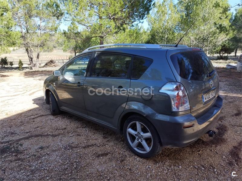 TOYOTA Corolla Verso 2.2 D4D Sport