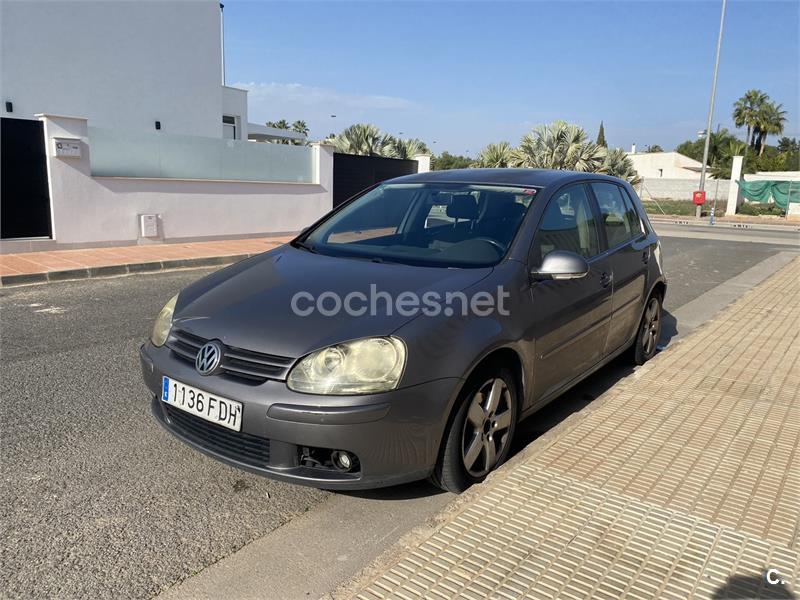 VOLKSWAGEN Golf 1.9 TDI Highline