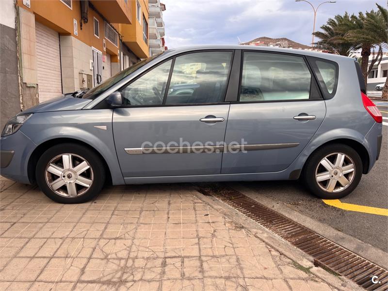 RENAULT Scénic CONFORT DYNAMIQUE 1.6 16V