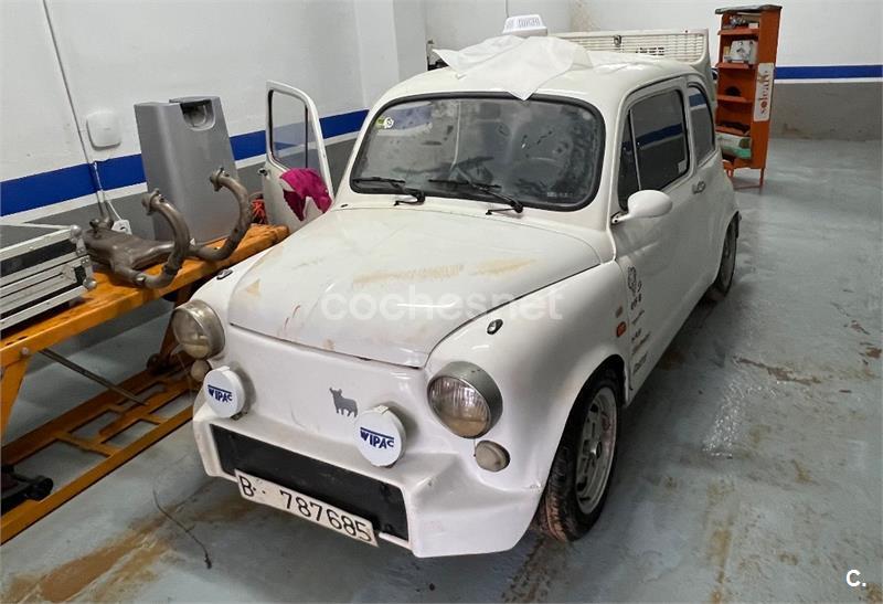 SEAT 600 E