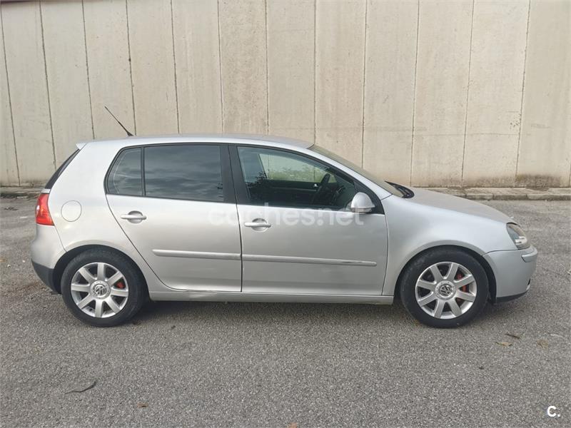 VOLKSWAGEN Golf 2.0 TDI Highline