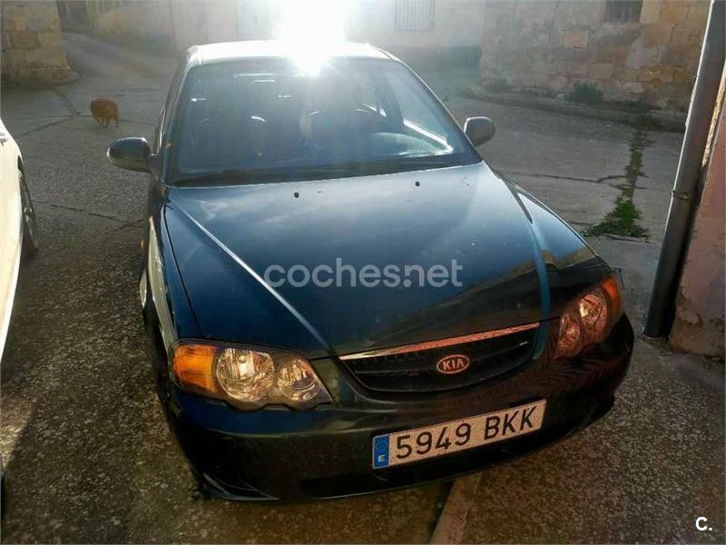 KIA Shuma