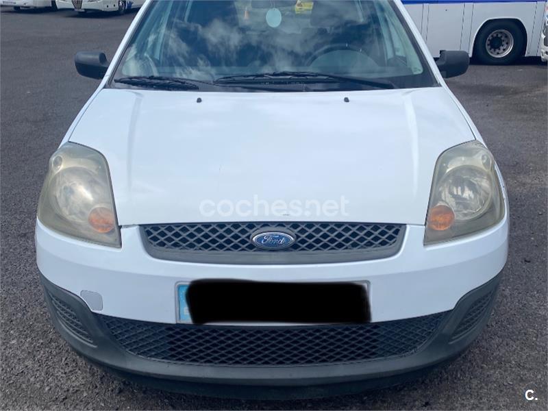 FORD Fiesta 1.3 AMBIENTE