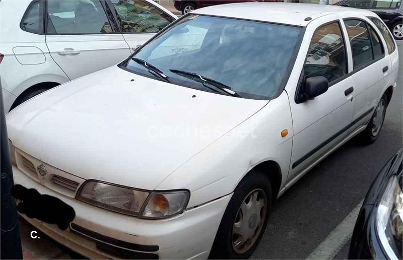 NISSAN Almera