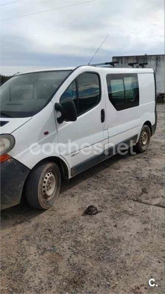 RENAULT Trafic