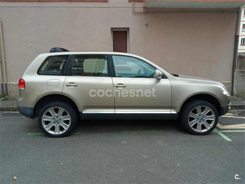 VOLKSWAGEN Touareg 3.2 V6