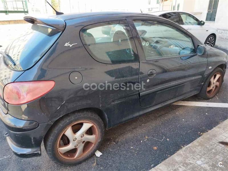 PEUGEOT 206