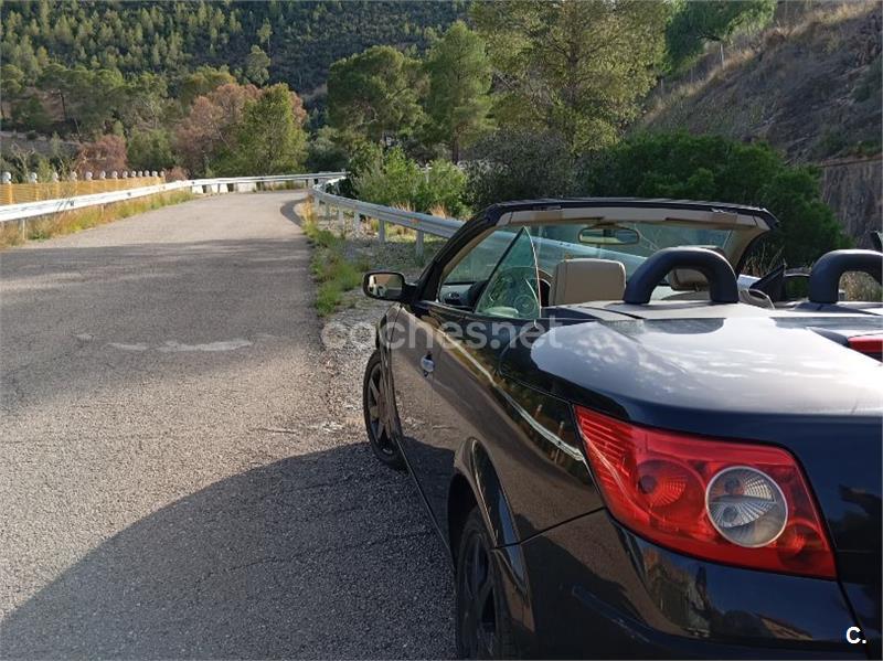 RENAULT Mégane Coupecabr. Luxe Privilege 2.0dCi