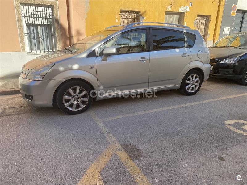 TOYOTA Corolla Verso 2.2 D4D Luna