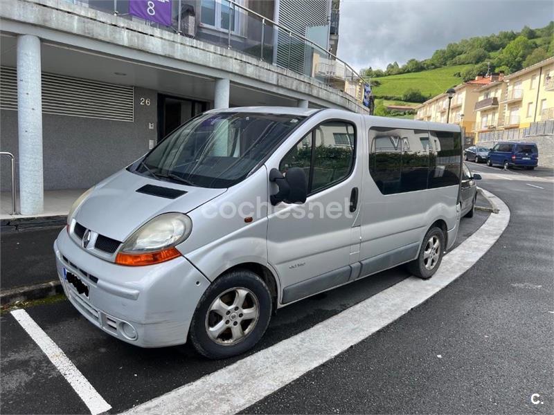 RENAULT Trafic