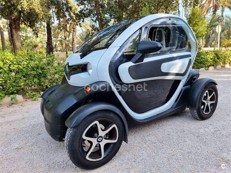 RENAULT Twizy